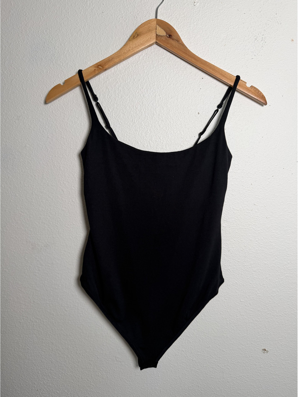 NWT SKIMS Smooth Lounge Scoop Neck Bodysuit Obsidian Black S